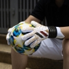 gang-tay-thu-mon-adidas-predator-freak-completition-white-neuer-special-edition