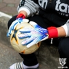 gang-tay-thu-mon-adidas-predator-competition-world-cup-2022