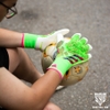 gang-tay-thu-mon-adidas-predator-mutator-hybrid-2024-xanh-la