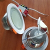 den-downlight-am-tran-18w-anh-sang-toa