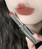 Son thỏi lì M.A.C Locked Kiss 24h Lipstick- 67 Meticulous Màu Cam Hồng Sữa