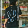 ao-thun-mlb-basic-mega-logo-overfit-new-york-yankees-black