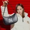 mlb-big-logo-solid-hobo-bag-new-york-yankees-black
