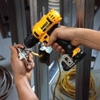 Máy khoan cầm tay 10.8V Dewalt DCD700C2-B1