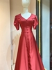 Đầm Dạ Hội Lụa Satin Cổ Vuông Hàng Nút Đỏ DDH585
