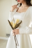 Đầm cưới trắng lụa Hàn cổ vuông tay dài VTK354