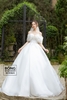 Váy cưới organza trễ vai nơ đai nhọn trắng NCD064