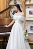 Váy cưới organza trễ vai trắng thắt nơ ngực VC865