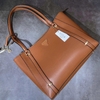 guess-tote-2-mau