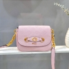gues5-izzy-peony-flap-logo