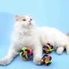 Đồ chơi cho chó mèo bóng 7 màu gắn chuông – CutePets