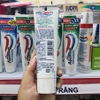 KEM ĐÁNH RĂNG AQUAFRESH TRIPLE PROTECTION HƯƠNG TRÀ XANH  - 160G
