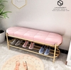 Ghế Ngồi Mang Giày Màu Hồng Chân Sắt Vàng - GMG01