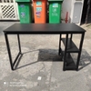 Bàn chất sắt liền kệ dưới giá rẻ : KG - V25