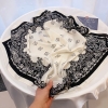 Khăn lụa họa tiết paisley nhí