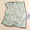 Khăn lụa vuông 90x90cm viền cuộn - chữ họa tiết