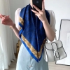 Khăn thô lụa  vuông 90cm mẫu họa tiết xích - Khăn quấn áo, choàng áo