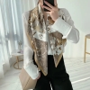 Khăn thô lụa  vuông 90cm mẫu họa tiết xích - Khăn quấn áo, choàng áo