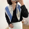 Khăn lụa vuông họa tiết kẻ 70x70cm
