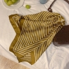 Khăn lụa vuông họa tiết kẻ 70x70cm