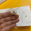 Vòng giữ khăn dạng nhẫn đính trai mẫu 2