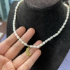 MS182 -  Vòng cổ ngọc trai mặt charm lông vũ