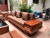 sofa-2-vang-goc-l-chan-thuyen-go-huong-da-hang-dat-chi-phuong-qn