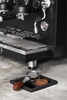 Đập bã cà phê espresso pha máy không đáy âm quầy bar
