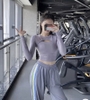 Áo tập croptop tay dài khoét ngực T12