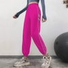 Quần tập jogger dù co giãn viền dạ quang