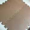 Xốp trải sàn màu nâu 30x30 cm 2