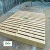 giuong-ngu-pallet-go-thong-cao-10cm-va-20cm-go-moi-be-mat-lang-min