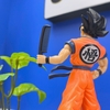 Mô Hình Tiệm Tóc Barber Goku Đồng Phục Cam Cao 17cm