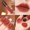 Son kem lì MAC Powder Kiss Liquid Lipcolour #982 Marrakesh-Mere (Đỏ Nâu Đất)