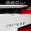 Decal tem chữ inox 320i dán đuôi xe ô tô