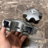 Logo chụp mâm, ốp lazang bánh xe ô tô Lexus GX470 và GX460