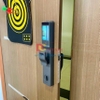 Bộ khóa cửa thông minh tích hợp mở tĩnh mạch, vân tay, thẻ từ, mật khẩu và chìa cơ, tích hợp kèm chuông hình ảnh. Thương hiệu Hà Lan cao cấp Philips DDL720-MVP-17HWS