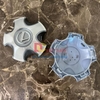 Logo chụp mâm, ốp lazang bánh xe ô tô Lexus LX470