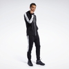 Reebok Chính Hãng - Bộ Thể Thao Reebok Essential Linear Logo Tracksuit - Blakc/White | JapanSport- FP8159