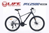 Xe đạp địa hình LIFE MX2500:  Xe địa hình cỡ bánh 26 inch, khung nhôm siêu nhẹ, không mối hàn,  cáp âm khung. Groupset SHIMANO 3x8 (24 tốc độ). Phanh đĩa dầu, Siêu Hot 2026