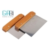 Dụng cụ cắt bột inox cán gỗ