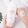 a781 - Dưỡng thể Đêm  WHISIS Body Premium Glutathione Whitening Body Lotion 200ml