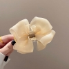 pvn62160-kep-toc-no-vai-bong