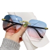 pvn68417-kinh-ram-khung-vuong-nguyen-ban-danh-cho-nu