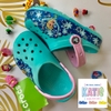 Dép sục Crocs trẻ em Elsa có ĐÈN màu xanh dương