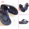 Dép kiểu nữ Feetlove cao cấp cao 3 cm - Dép kẹp xanh dương đính 2 viên đá nhỏ