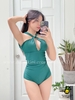 Bikini liền dây soắn tôn dáng đi biển