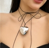 Vòng Cổ Choker Mặt Trái Tim Lớn Có Thể Điều Chỉnh Dây