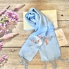 Khăn Lụa Việt Nam - Từ Sợi Tơ Đến Tác Phẩm Nghệ Thuật