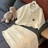[Jemcloset] Set YOZI - Set đồ bộ, bộ đồ ngủ form rộng quần dài áo tay ngắn chất vãi đũi sọc hàn - YOZI - 8245